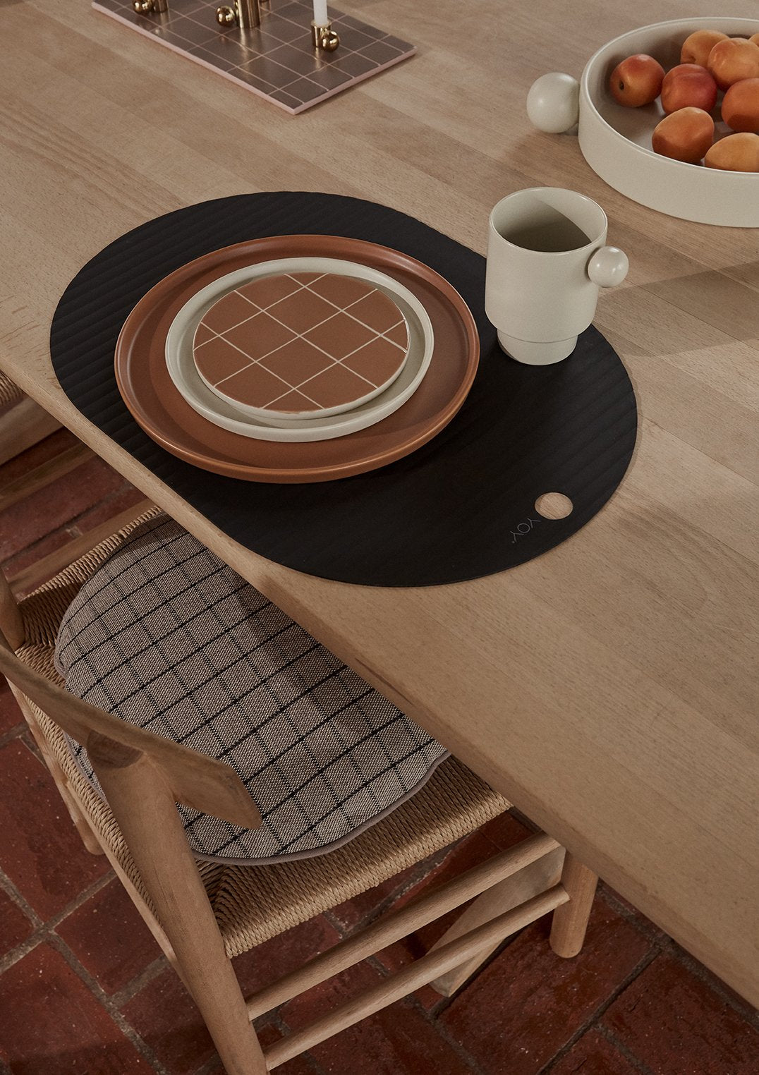 OYOY Living Design - OYOY LIVING Suki Board - Round Cutting Board 307 Caramel / Offwhite